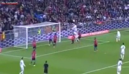 Unbelievable Cristiano Ronaldo jumps higher than Goal post.