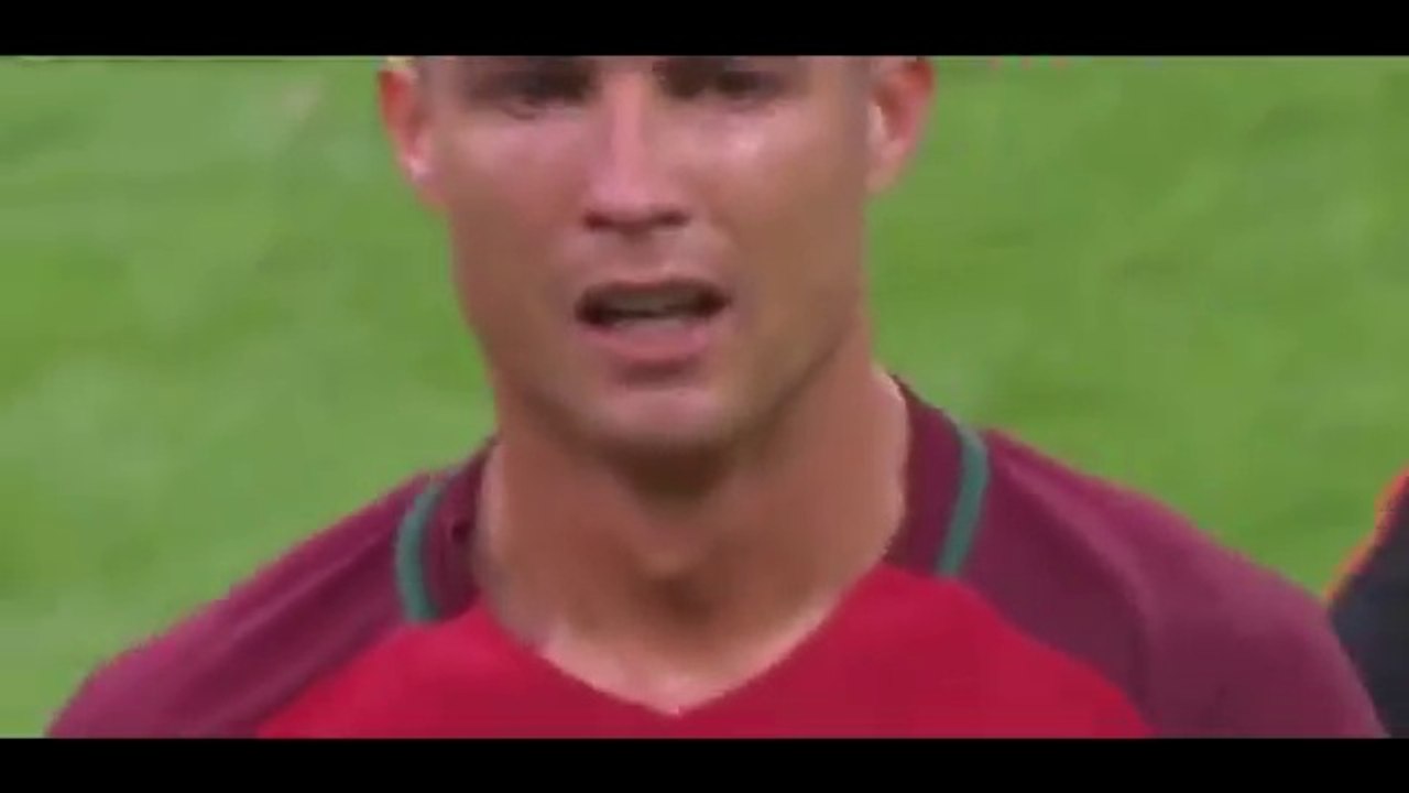 Cristiano Ronaldo injury vs France (EURO 2016)