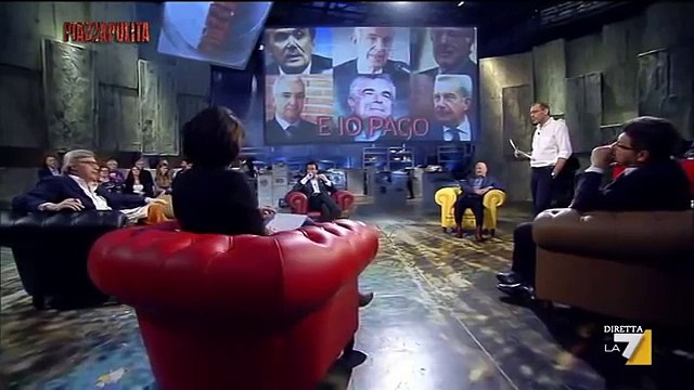 Vittorio Sgarbi 'Le pale eoliche nel culo!'