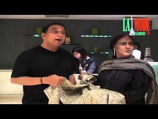 Sunil Gavaskar legend gets a gift form the legend designer Sharbari Datta | La Mode Fashion Tube