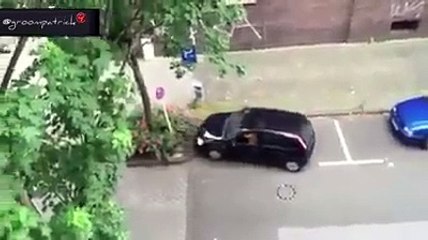 طلع شكون يسوق في السيارة مرا وألا راجل؟؟؟هههههه