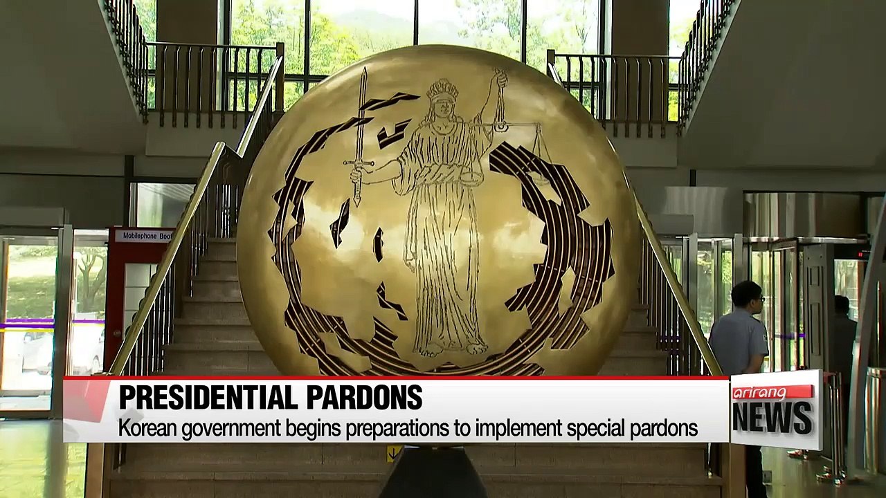 Eyes on whether President Park's special pardon list will include business figures