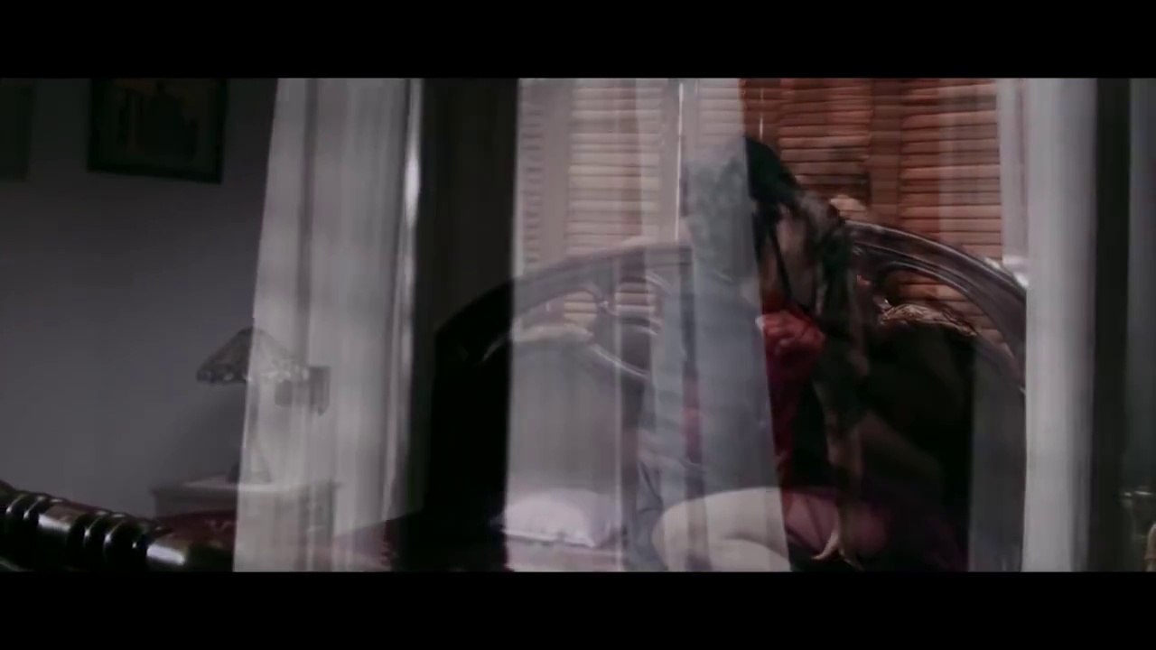 Veena Malik's Hot Erotic Bed Scene From Mumbai 125 KM | Bollywood Hindi Movie