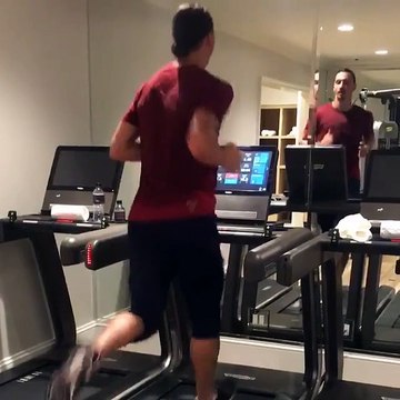 Zlatan Ibrahimovic visar Manchester United Fans han är redo för Premier League