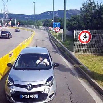 Une grand-mère tente de prendre le périphérique de Valence à contre sens - mauvaise idée