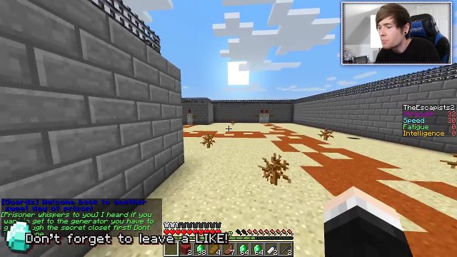 Minecraft ESCAPING THE PRISON!! Escapists 2 Custom Map #2