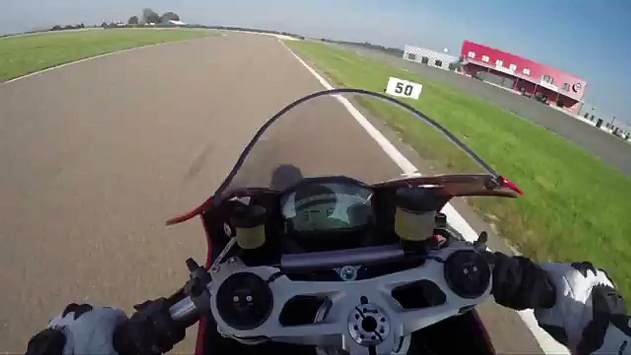 Les essais d'Arnaud Vincent, le tour embarqué Ducati Panigale 899