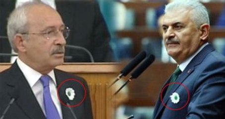 Çarpıcı Detay! İkisinin Yakasında da Aynı Rozet Var