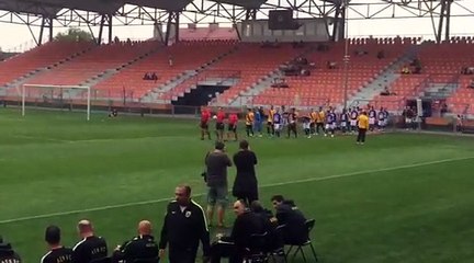 H είσοδος των ομάδων