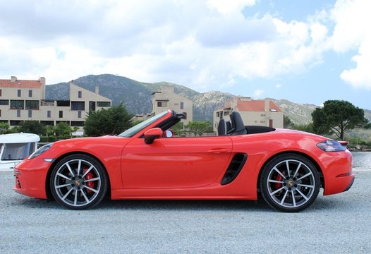 Essai Porsche Boxster 718