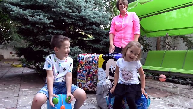 ВЛОГ Летим в Гонконг кушаем вкусности и подарок в самолёте селимся в отеле живём на 108 этаже