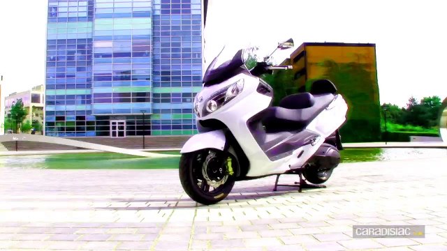 Essai - Sym Maxsym 400i 2011 : Le Maxsym'scoot taïwanais