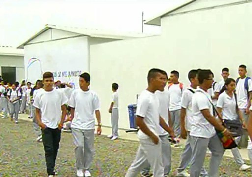 Leves daños por réplicas en instituciones educativas esmeraldeñas