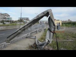 TRE DITË NGA AKSIDENTI NË DURRËS, ASNJË NDËRHYRJE NGA AUTORITETET