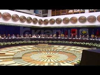 MBAHET NE PRISHTINE MBLEDHJA E 2 QEVERIVE