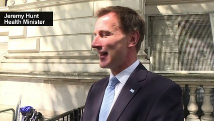 Ministers pay tribute to outgoing PM Cameron, successor May