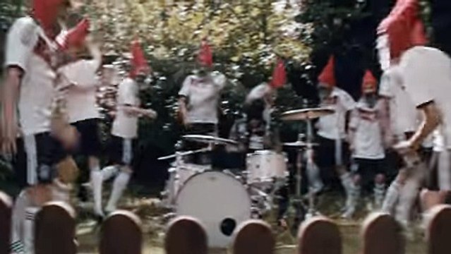 Jennifer Rostock - Irgendwas ist Immer (Official Video)