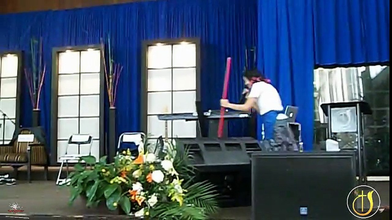 Bendiciendo y honrando a la Familia Pastoral 3 de 3