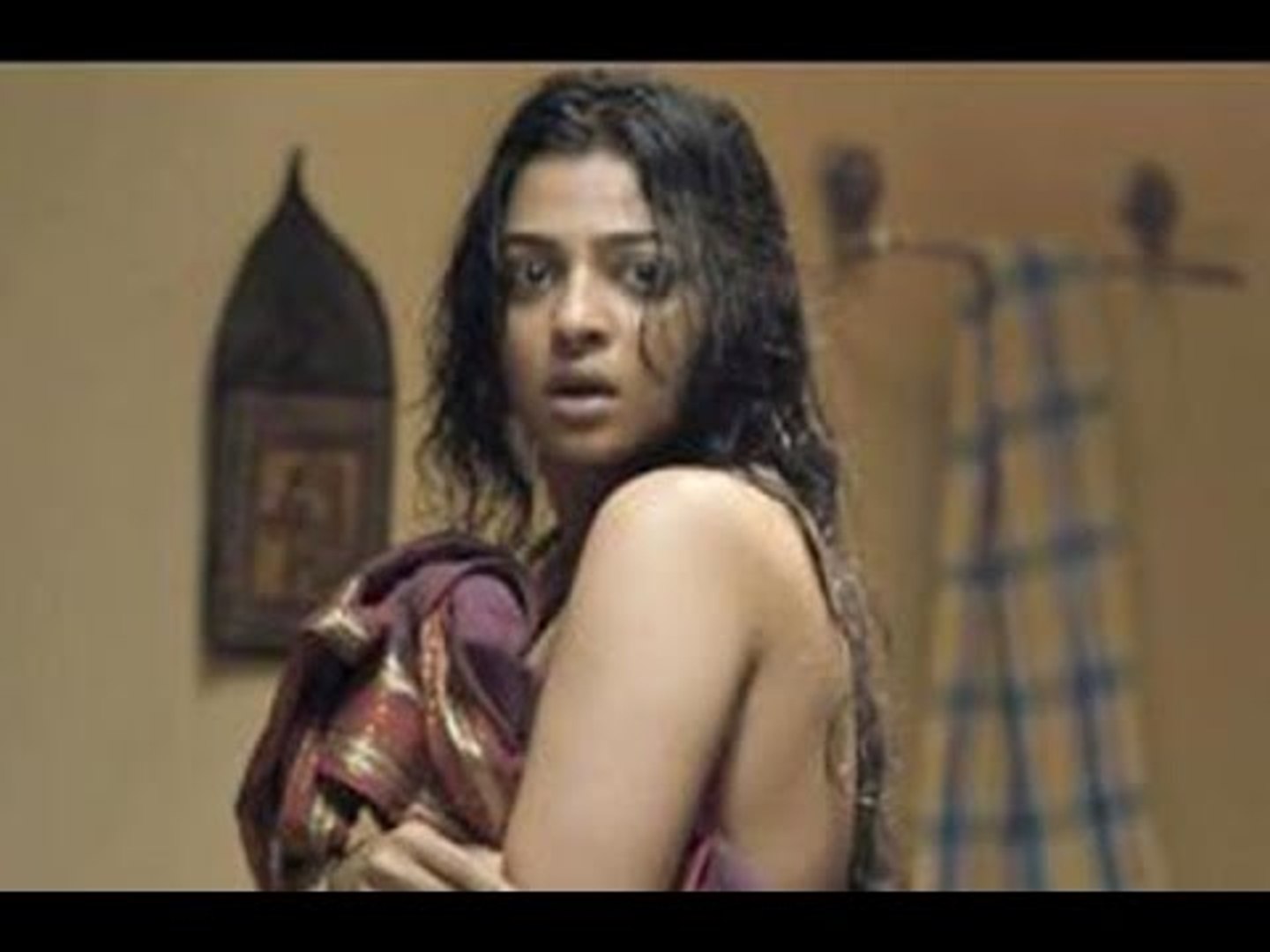 Radhika apte naked