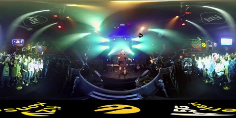 Model – 360 Derece Konser –Pembe Mezarlık