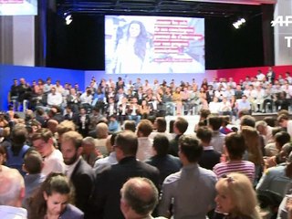 Macron met 2017 dans son viseur, épargne Hollande et fait bouillir Valls