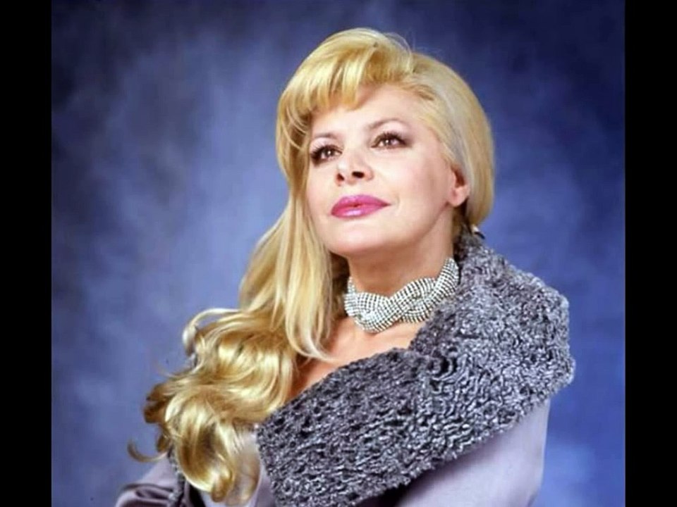 Hanka Paldum - Tudja rana ne boli