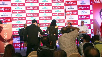 HOT Sunny Leone Launches Manforce Calendar 2016