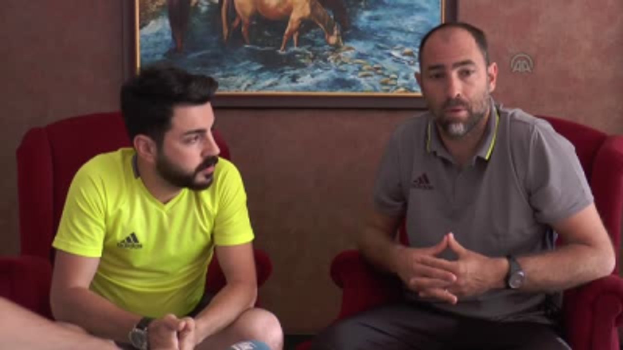 Kardemir Karabükspor Teknik Direktörü Tudor