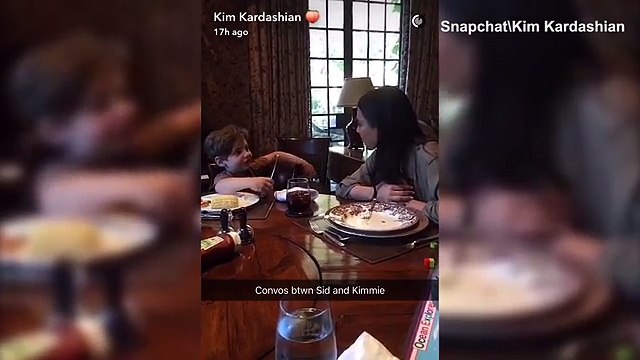 Un enfant demande à Kim Kardashian comment elle est devenue célèbre | Vanity Fair