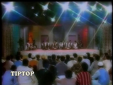 Nusrat Fateh Ali Khan Qawwal - Karta Hai Koi Aap Se Faryad Nabi Ji