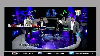 Raymond Pozo  y su hijo en Padres Cheveres-Chevere Night-Video