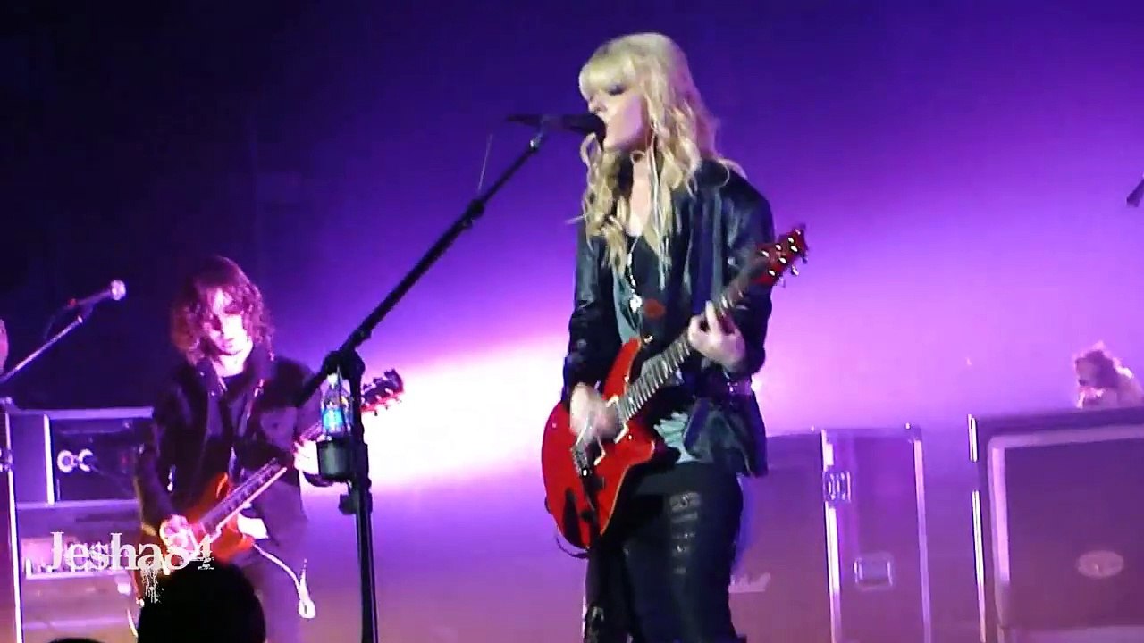 Orianthi - Let's Go Crazy - Wilkes-Barre, PA 6/4/10