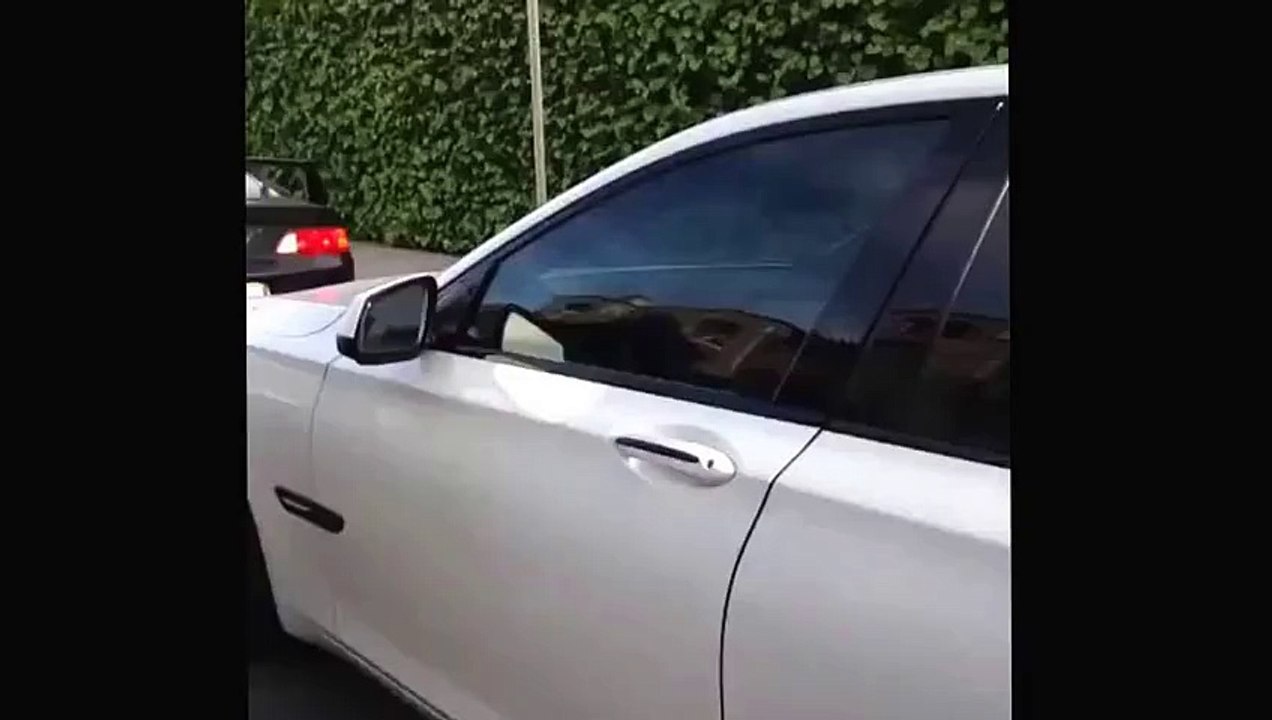 Car Robbery Fail (Vine Video)