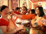 Bengali women celebrates Sindur khela on Dashami in Mumbai
