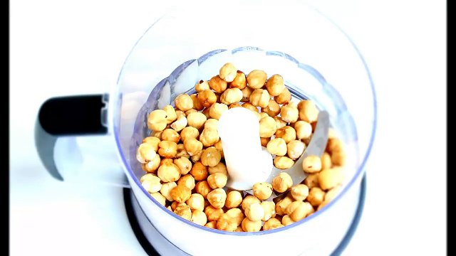How to make Yummy & Crunchy Homemade Nutella, with 4 ingredients only! YUM 3