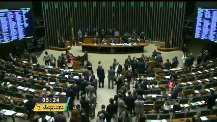 Deputados formalizam candidatura à presidência da Câmara