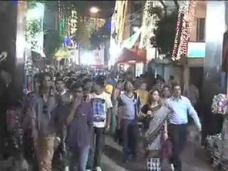 Pujo crowd