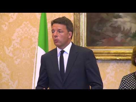 Bari - Incidente ferroviario in Puglia, Renzi in Prefettura (12.07.16)