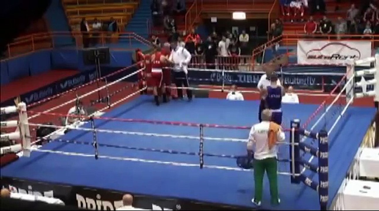 CRAZY ASSAULT! Croatian young fighter Vido Loncar KOed referee at EURO 2014 Boxing Championship!!!