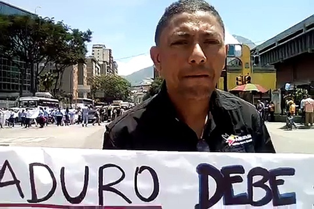 Obreros mirandinos protestaron a las afueras del metro de La California