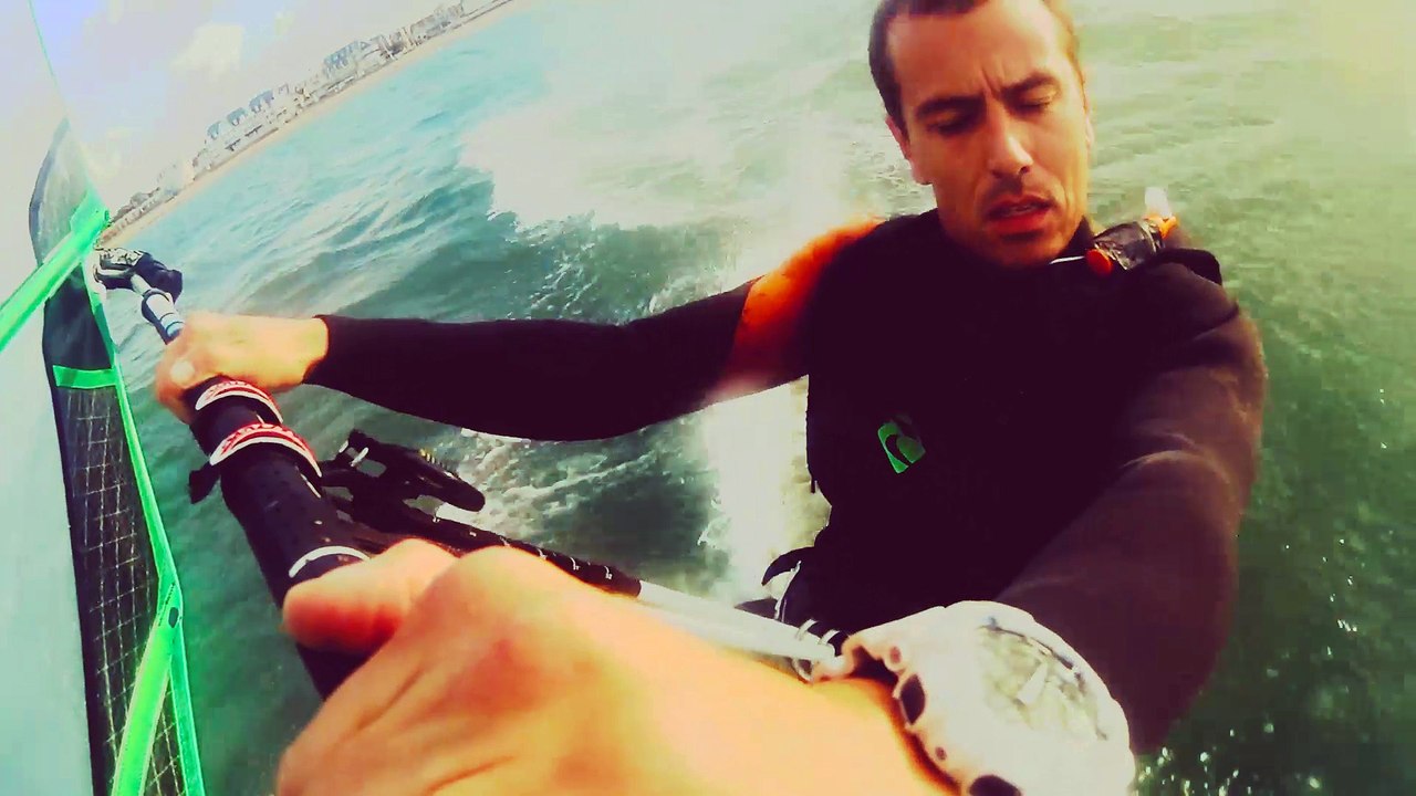 Couché du soleil windsurf planche à voile lion sur mer normandie