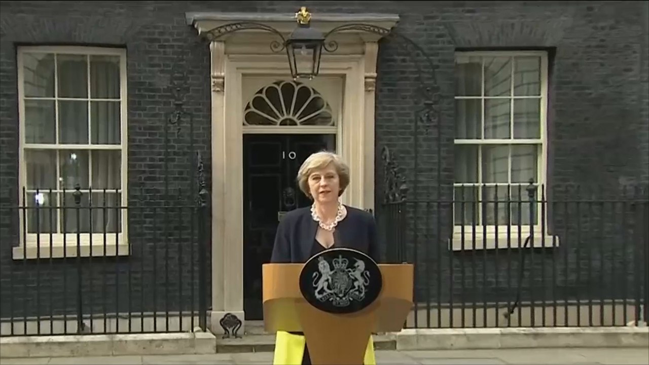 تيريزا ماي: بريطانيا ستؤدي دورا إيجابيا خارج الاتحاد الأوروبي