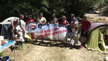 Au mont Ventoux, des milliers de fans attendent déjà le peloton