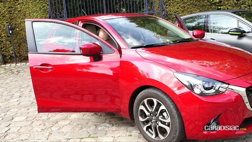 Comparatif Peugeot 208 - Mazda 2