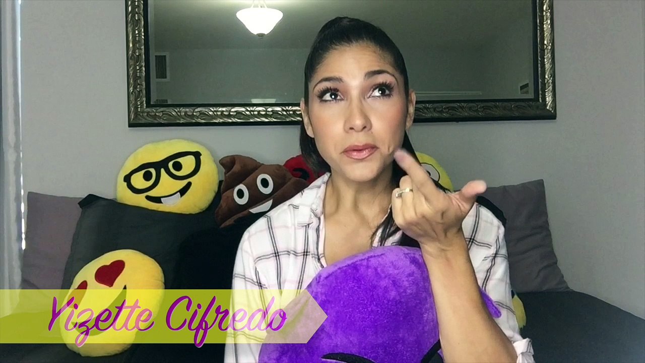 HipLatina presenta a #BofetónDeCariño con Yizette Cifredo