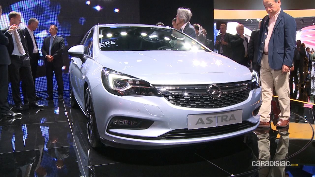 Opel Astra 5 Sports Tourer : taillé - En direct de Francfort 2015