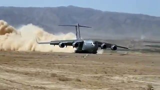 C 17 pousando no Afeganistão