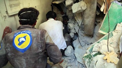 Syrie: 11 morts dont 3 enfants dans des raids dans le nord-ouest