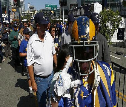Rams Sell 70000 Season Tickets