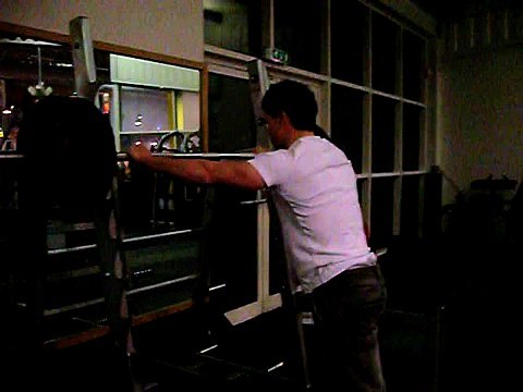 Paul Amos 140kg Squat x 22 reps